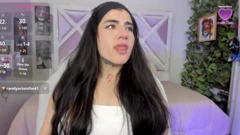 emilayton_ online show from 11-07-25, 10:10