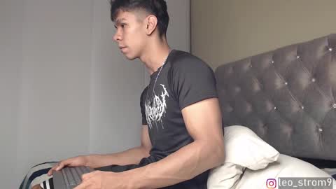 emile_239 online show from 12-15-24, 05:13