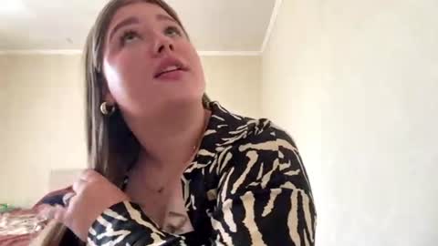 Milena online show from 07-28-26, 11:17