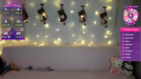 Snapshot of emili_blanc chatting on 12-08-24, 11:35 Emili online show from 12-08-24, 11:35