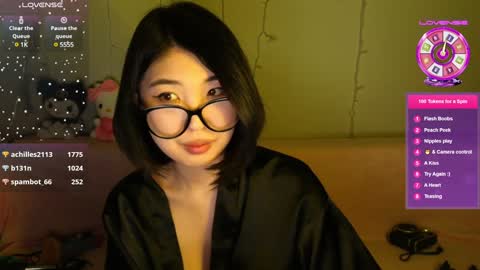 Snapshot of emili_blanc chatting on 12-30-24, 05:55 Emili online show from 12-30-24, 05:55