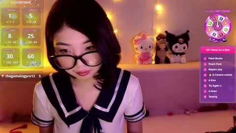 Snapshot of emili_blanc chatting on 01-08-25, 11:43 Emili online show from 01-08-25, 11:43
