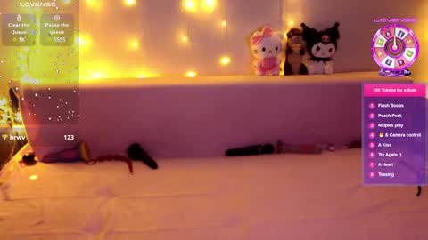 Snapshot of emili_blanc chatting on 01-08-25, 02:46 Emili online show from 01-08-25, 02:46