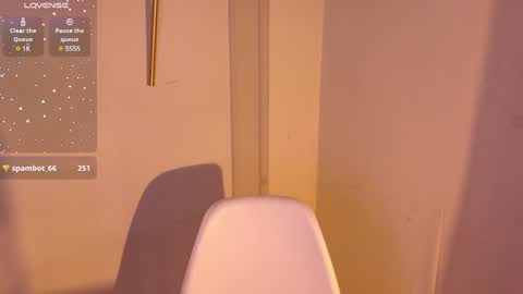 Snapshot of emili_blanc chatting on 01-14-25, 03:36 Emili online show from 01-14-25, 03:36