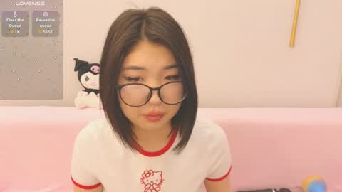 Snapshot of emili_blanc chatting on 01-28-25, 02:32 Emili online show from 01-28-25, 02:32