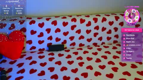 Snapshot of emili_blanc chatting on 03-09-25, 02:39 Emili online show from 03-09-25, 02:39