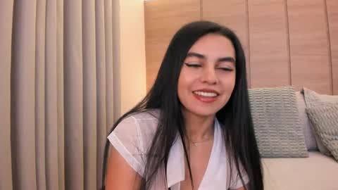 Snapshot of emilia_1040 chatting on 05-09-26, 12:54 emilia_1040 online show from 05-09-26, 12:54