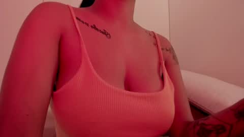 Emilia Big Boobs online show from 01-20-25, 03:15