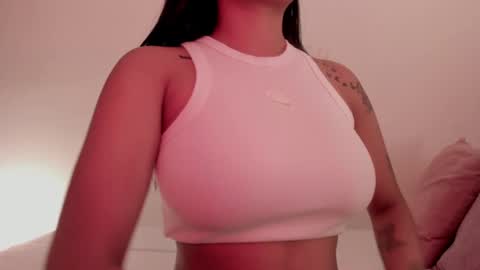 Emilia Big Boobs online show from 01-24-25, 02:41