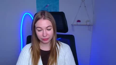 Emilia online show from 02-06-26, 06:51