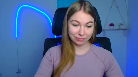 Emilia online show from 02-19-26, 12:56