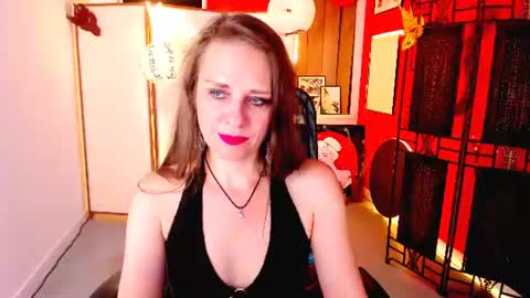 Snapshot of emiliabedy chatting on 06-10-26, 09:19 Emilia Bedy online show from 06-10-26, 09:19