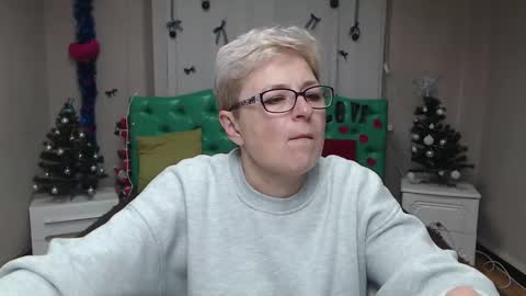 EmiliaGree online show from 01-11-26, 06:02