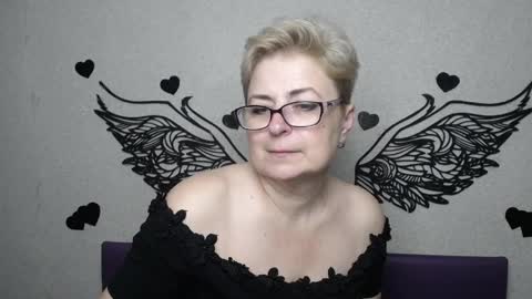 EmiliaGree online show from 04-10-26, 05:28