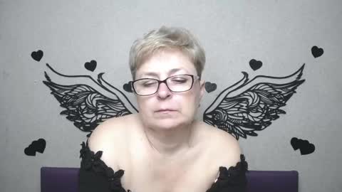 EmiliaGree online show from 04-29-26, 06:25