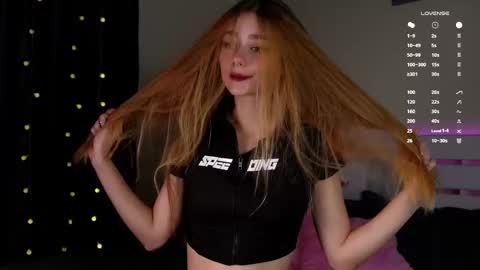 Snapshot of emiliaheather chatting on 10-01-25, 11:22 Tessa online show from 10-01-25, 11:22