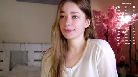Snapshot of emiliaheather chatting on 04-03-26, 11:19 Tessa online show from 04-03-26, 11:19