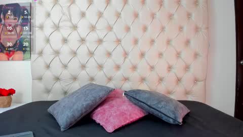 emilieandblake online show from 03-04-26, 11:49