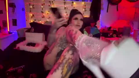 emilietreez online show from 07-14-26, 10:21