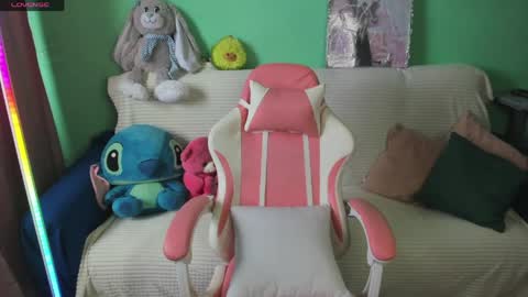 Emiliya online show from 04-11-26, 08:29