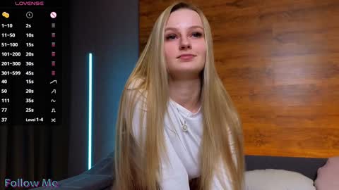 Snapshot of emilly___ chatting on 01-26-25, 01:58 Emilly online show from 01-26-25, 01:58