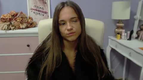 Snapshot of emilly_lust99 chatting on 11-06-25, 07:42 Emilly online show from 11-06-25, 07:42