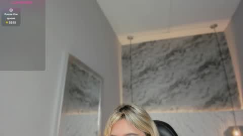 emilly_mell online show from 12-19-25, 11:17