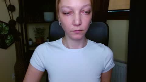 Emilly online show from 03-07-26, 08:22