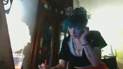 Snapshot of emily0903 chatting on 12-16-25, 10:48 Emily Love online show from 12-16-25, 10:48