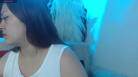 Snapshot of emily175445 chatting on 06-03-26, 12:41 emily175445 online show from 06-03-26, 12:41
