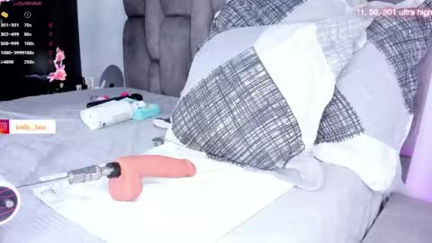 Emily online show from 05-12-26, 11:07