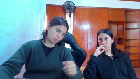 Emily and Soffy online show from 07-04-26, 01:06