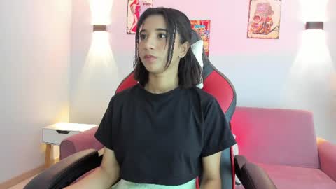 Snapshot of emily_bruss chatting on 06-29-26, 02:50 emily_bruss online show from 06-29-26, 02:50