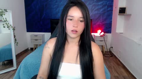 Snapshot of emily_carter19 chatting on 01-22-25, 03:09 Emily Carter online show from 01-22-25, 03:09