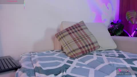 Snapshot of emily_cookk chatting on 05-29-26, 05:49 Emily online show from 05-29-26, 05:49