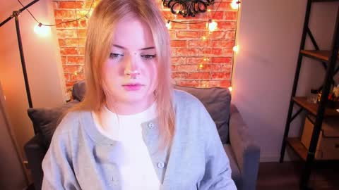 emily_coyness online show from 02-25-26, 05:00
