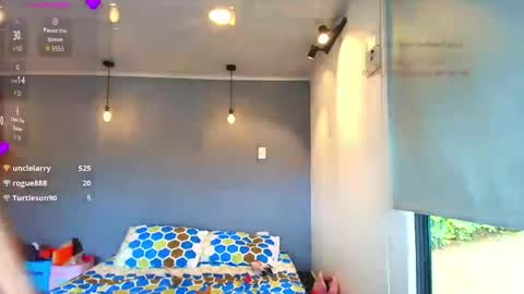 Snapshot of emily_foru chatting on 04-19-26, 06:32 emily_foru online show from 04-19-26, 06:32