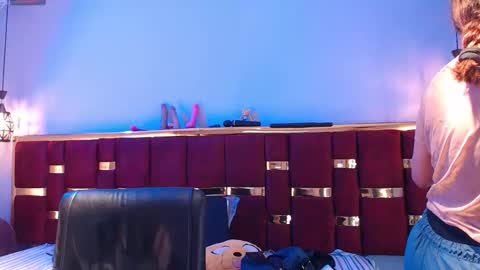 emily fox 3 online show from 10-30-25, 11:44