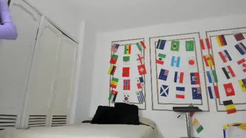 Snapshot of emily_gaviria1 chatting on 07-01-26, 12:07 emily_gaviria1 online show from 07-01-26, 12:07