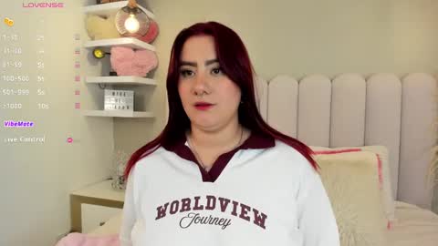 Snapshot of emily_hill___ chatting on 01-06-25, 10:37 EMILY Monday 5-2 am From Tuesday to Friday5-1 am Colombia time online show from 01-06-25, 10:37