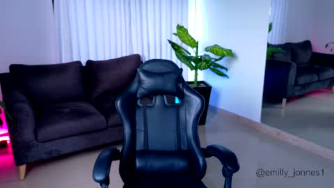 Snapshot of emily_jones3 chatting on 06-22-26, 12:24 Emily online show from 06-22-26, 12:24