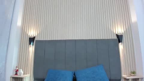 Snapshot of emily_jonhson chatting on 12-22-25, 07:44 emily_jonhson online show from 12-22-25, 07:44