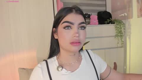 EmilyKenner  Independent model  online show from 03-21-26, 12:21