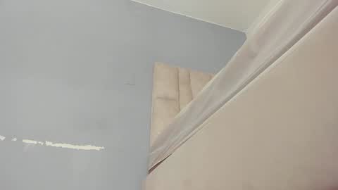 Snapshot of emily_lean_ chatting on 12-24-24, 03:27 Emi independent model online show from 12-24-24, 03:27