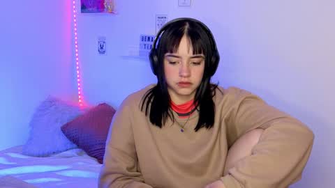 Emily Lindey online show from 03-27-26, 08:26