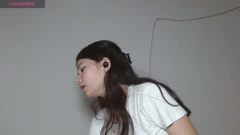Snapshot of emily_littesweet chatting on 05-24-26, 02:38 Emily littesweets online show from 05-24-26, 02:38