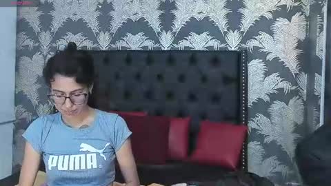 Emily online show from 06-28-26, 01:28