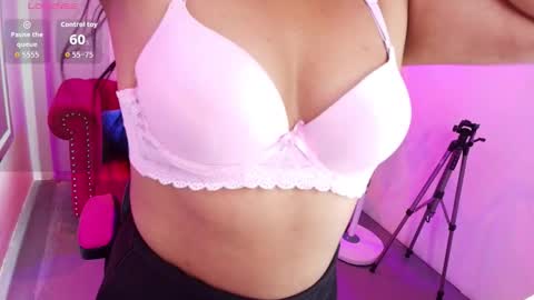 Snapshot of emily_milleers chatting on 02-18-26, 04:08 EMILY. online show from 02-18-26, 04:08