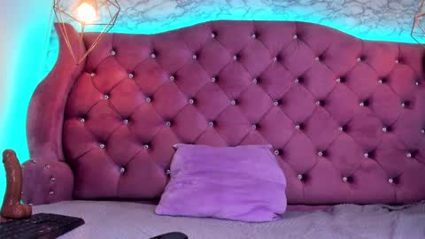     online show from 02-07-25, 02:58
