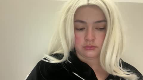 Snapshot of emily_morning_dew chatting on 02-11-26, 04:39 emily_morning_dew online show from 02-11-26, 04:39